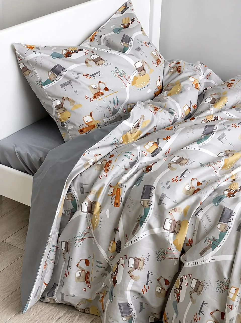 Baby crib set